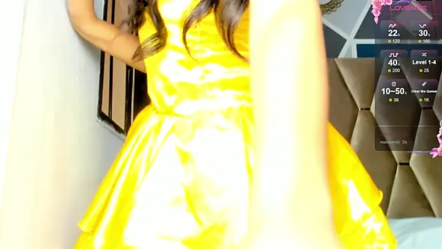 Snapshot of sharlottedoll chatting on 07/24/26, 12:12 sharlottedoll online show from 07/24/26, 12:12