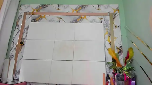 hot surprise girls online show from 06/25/26, 03:06