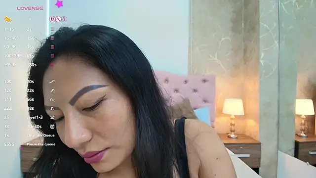 Snapshot of isis_choi chatting on 07/08/26, 07:25 isis choi online show from 07/08/26, 07:25