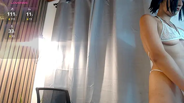 Sophie Mcgreen online show from 07/06/26, 08:44