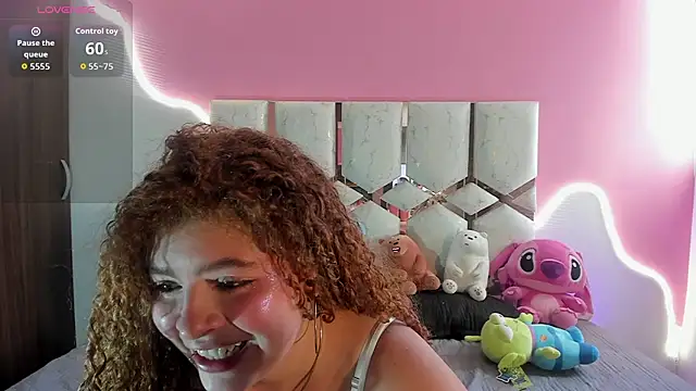 Kiara velez online show from 07/11/26, 12:49