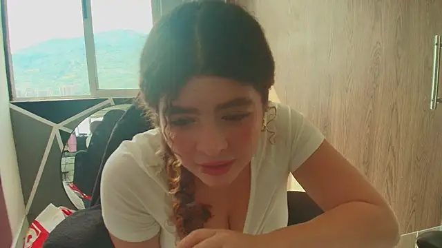 Kiara velez online show from 06/30/26, 02:06
