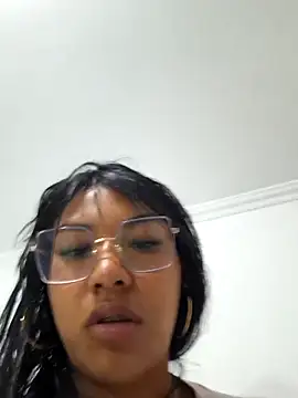 Snapshot of sophiagomezx chatting on 07/06/26, 10:56 sophiagomezx online show from 07/06/26, 10:56