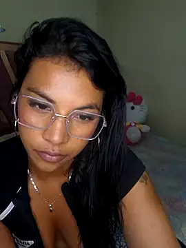 Snapshot of sophiagomezx chatting on 07/27/26, 11:45 sophiagomezx online show from 07/27/26, 11:45