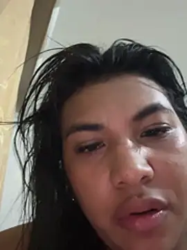 Snapshot of sophiagomezx chatting on 06/24/26, 06:01 sophiagomezx online show from 06/24/26, 06:01