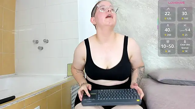 Sam violeta online show from 06/20/26, 04:06