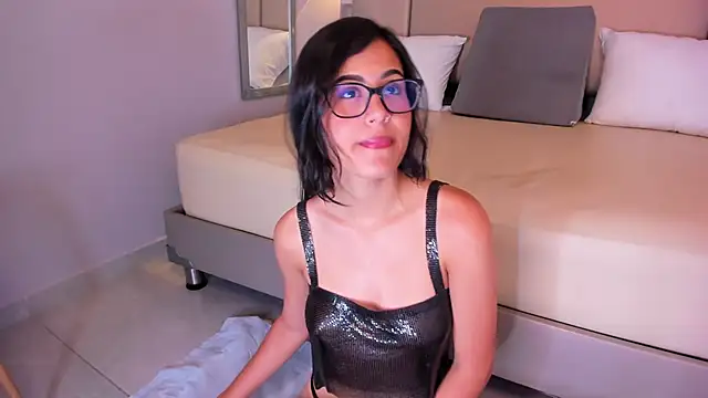 Snapshot of jazminmoree chatting on 06/20/26, 08:03 jazminmoree online show from 06/20/26, 08:03