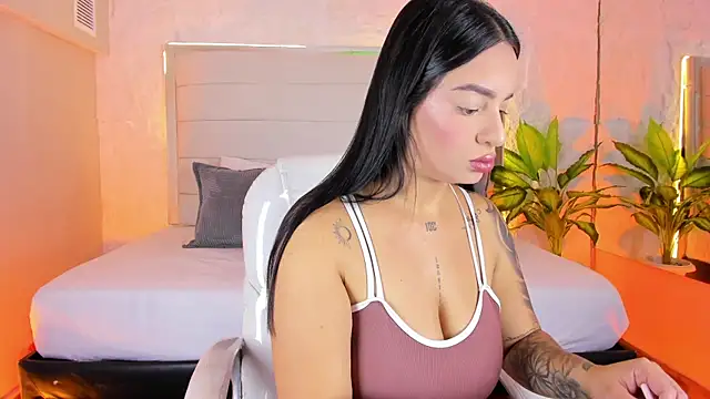 LissaBrown  online show from 06/30/26, 07:25