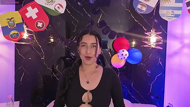 ZoeBlissX online show from 07/10/26, 11:32