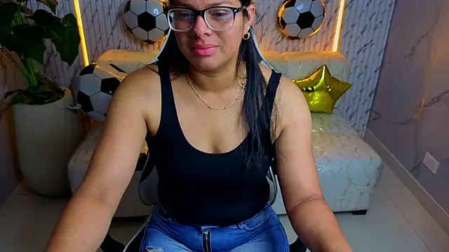 sarah bay tx online show from 06/21/26, 12:33
