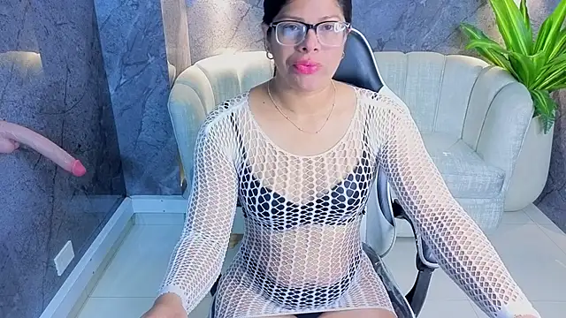 sarah bay tx online show from 07/26/26, 12:34