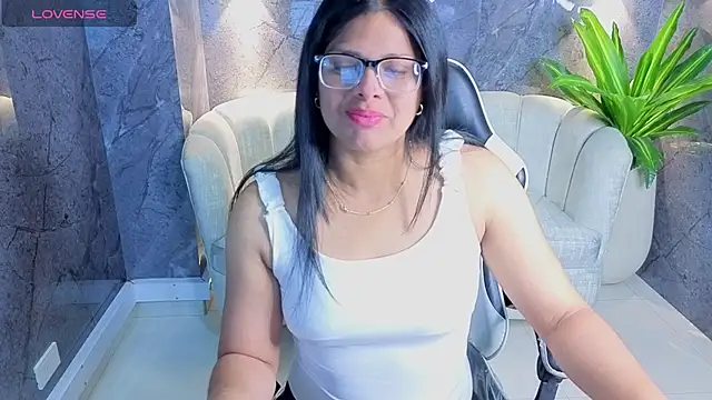 sarah bay tx online show from 07/21/26, 07:59