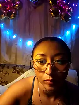 Snapshot of sweetshubbymami chatting on 07/16/26, 02:30 sweetshubbymami online show from 07/16/26, 02:30