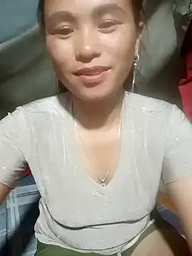 Snapshot of chychy113 chatting on 07/24/26, 12:34 chychy113 online show from 07/24/26, 12:34