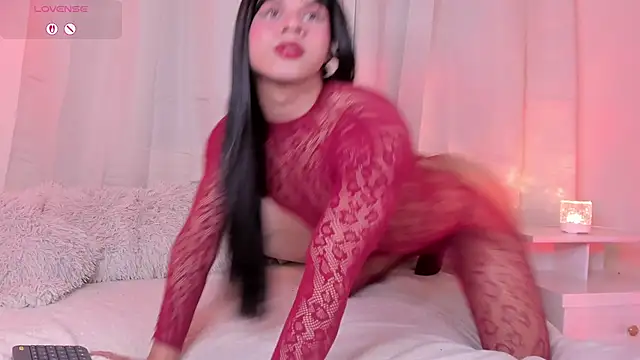 lana moontt online show from 06/30/26, 12:54