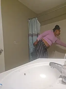 NAOMIdaFreakXXXXX online show from 04/09/26, 02:35