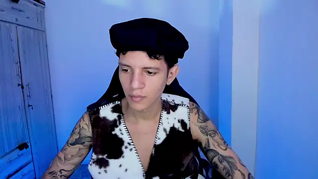 tylerrnova online show from 07/25/26, 03:25