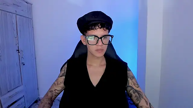 tylerrnova online show from 07/04/26, 03:46