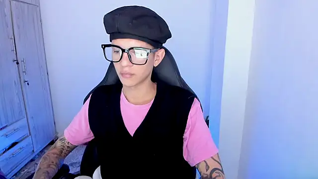 tylerrnova online show from 07/05/26, 02:38