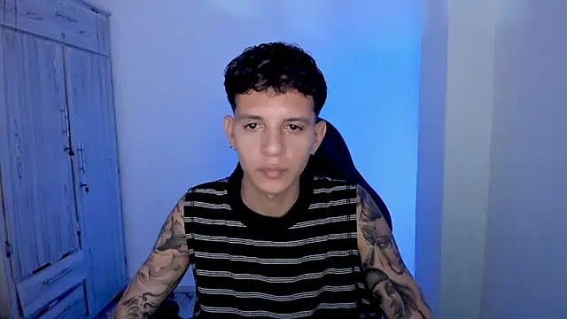 tylerrnova online show from 06/30/26, 04:01