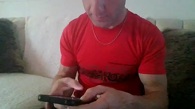 HotStraightDude online show from 06/18/26, 03:06