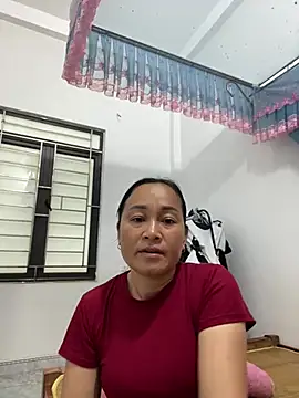Loly hana online show from 06/17/26, 11:47