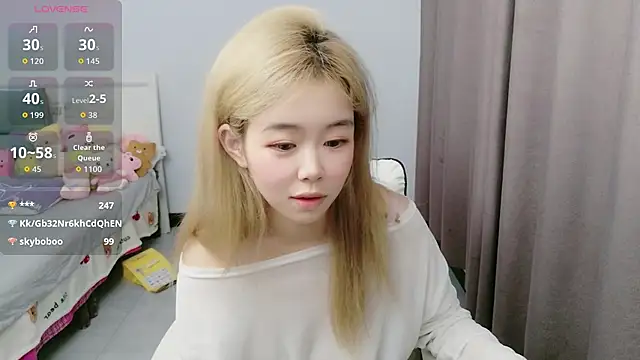 xiaoshenlove030 online show from 07/31/26, 03:42