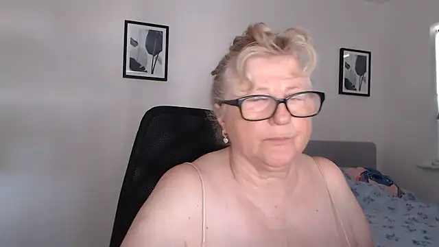 NoraMelow online show from 07/06/26, 09:49