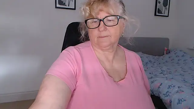 NoraMelow online show from 07/04/26, 11:16