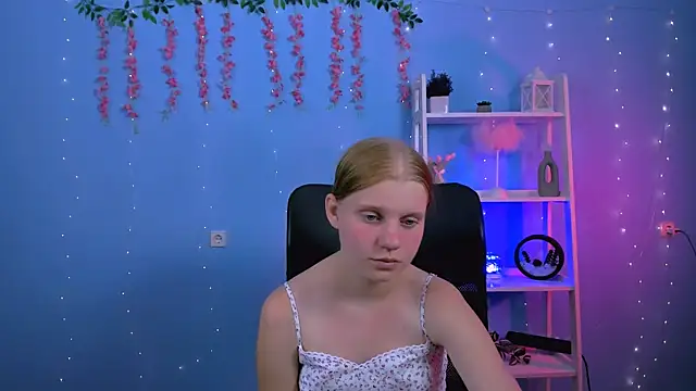 Snapshot of bella_sky11 chatting on 08/03/26, 11:09 bella sky11 online show from 08/03/26, 11:09