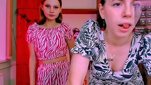 Snapshot of bella_sky11 chatting on 06/26/26, 09:37 bella sky11 online show from 06/26/26, 09:37