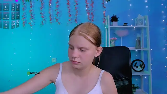Snapshot of bella_sky11 chatting on 07/14/26, 02:05 bella sky11 online show from 07/14/26, 02:05