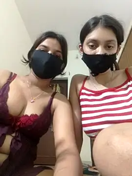 pooja riya online show from 07/25/26, 04:02