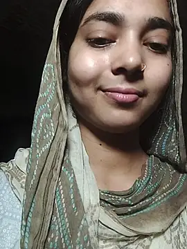 Snapshot of Simran_143 chatting on 07/18/26, 04:48 Simran 143 online show from 07/18/26, 04:48