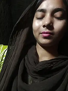 Snapshot of Simran_143 chatting on 07/24/26, 04:47 Simran 143 online show from 07/24/26, 04:47