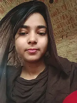 Snapshot of Simran_143 chatting on 07/11/26, 06:03 Simran 143 online show from 07/11/26, 06:03