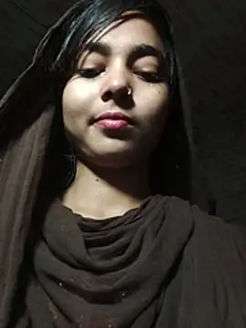 Snapshot of Simran_143 chatting on 08/01/26, 04:49 Simran 143 online show from 08/01/26, 04:49
