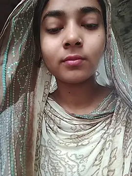 Snapshot of Simran_143 chatting on 07/19/26, 04:54 Simran 143 online show from 07/19/26, 04:54