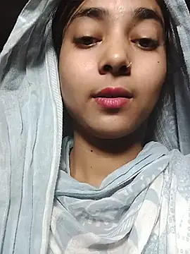 Snapshot of Simran_143 chatting on 07/29/26, 05:12 Simran 143 online show from 07/29/26, 05:12