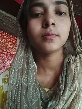 Snapshot of Simran_143 chatting on 07/16/26, 08:44 Simran 143 online show from 07/16/26, 08:44