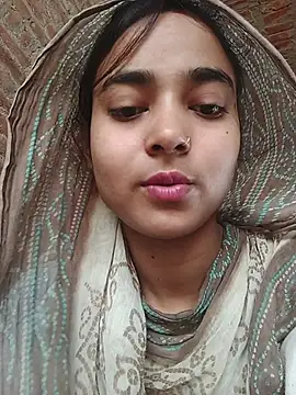 Snapshot of Simran_143 chatting on 07/21/26, 04:58 Simran 143 online show from 07/21/26, 04:58