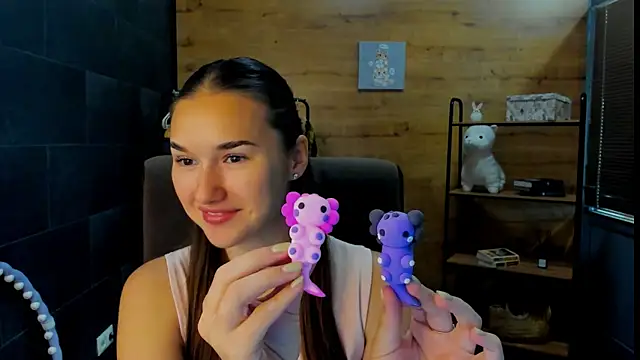DianaaHill online show from 07/08/26, 09:10
