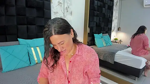 CharlotteG  online show from 07/24/26, 01:18