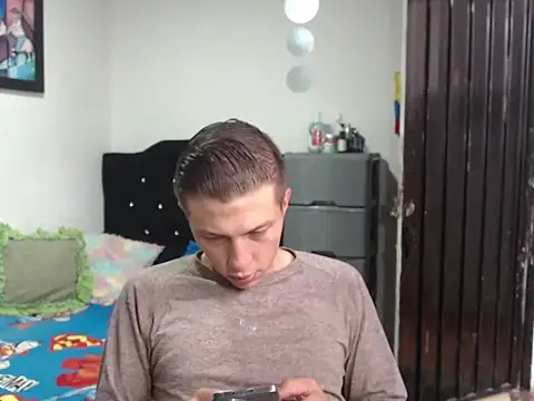 Snapshot of Stiiveen777 chatting on 07/15/26, 12:34 Stiiveen777 online show from 07/15/26, 12:34