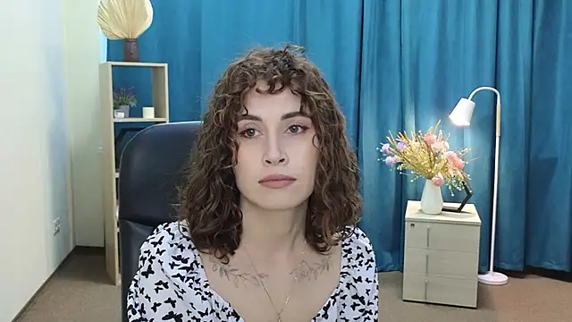 Snapshot of AudriaTagala chatting on 06/19/26, 02:28 AudriaTagala online show from 06/19/26, 02:28