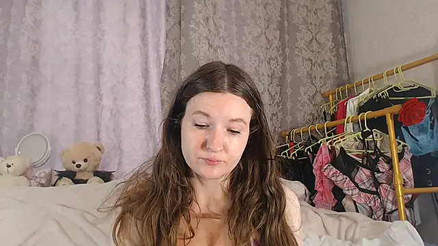 Snapshot of ChloeBrooklyn chatting on 07/11/26, 05:08 ChloeBrooklyn online show from 07/11/26, 05:08