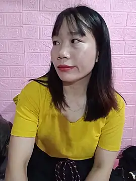 Em xinh05 online show from 06/19/26, 12:44