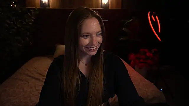MagneticQueen online show from 06/19/26, 04:13
