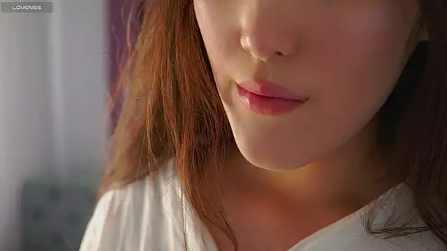 Snapshot of Lillie_sunn chatting on 06/29/26, 01:11 Lillie sunn online show from 06/29/26, 01:11