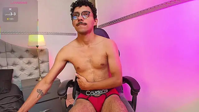Snapshot of Twunk_miguel chatting on 07/25/26, 02:30 Twunk miguel online show from 07/25/26, 02:30